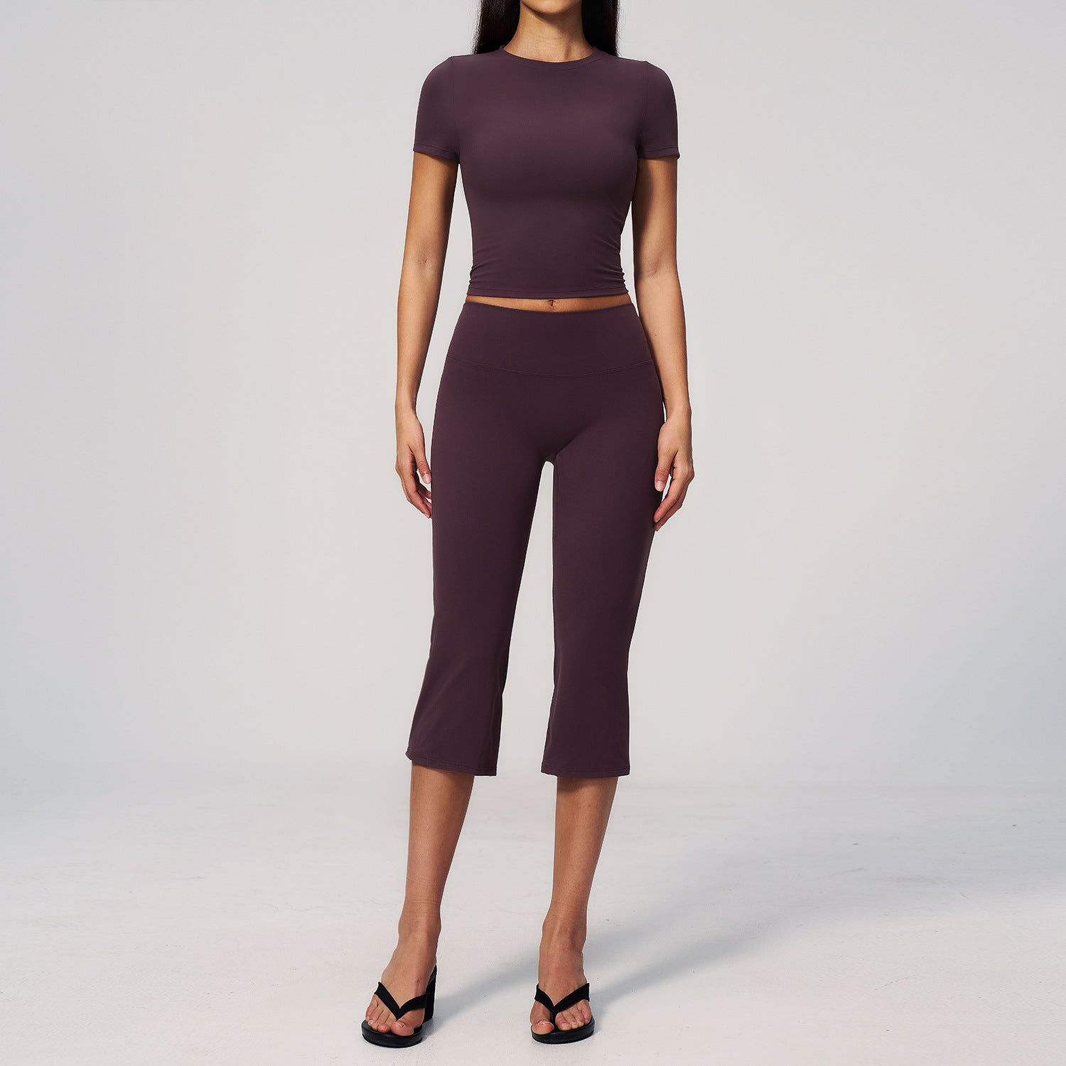 Women's short sleeve shirts with quick-drying middle-length leggings set