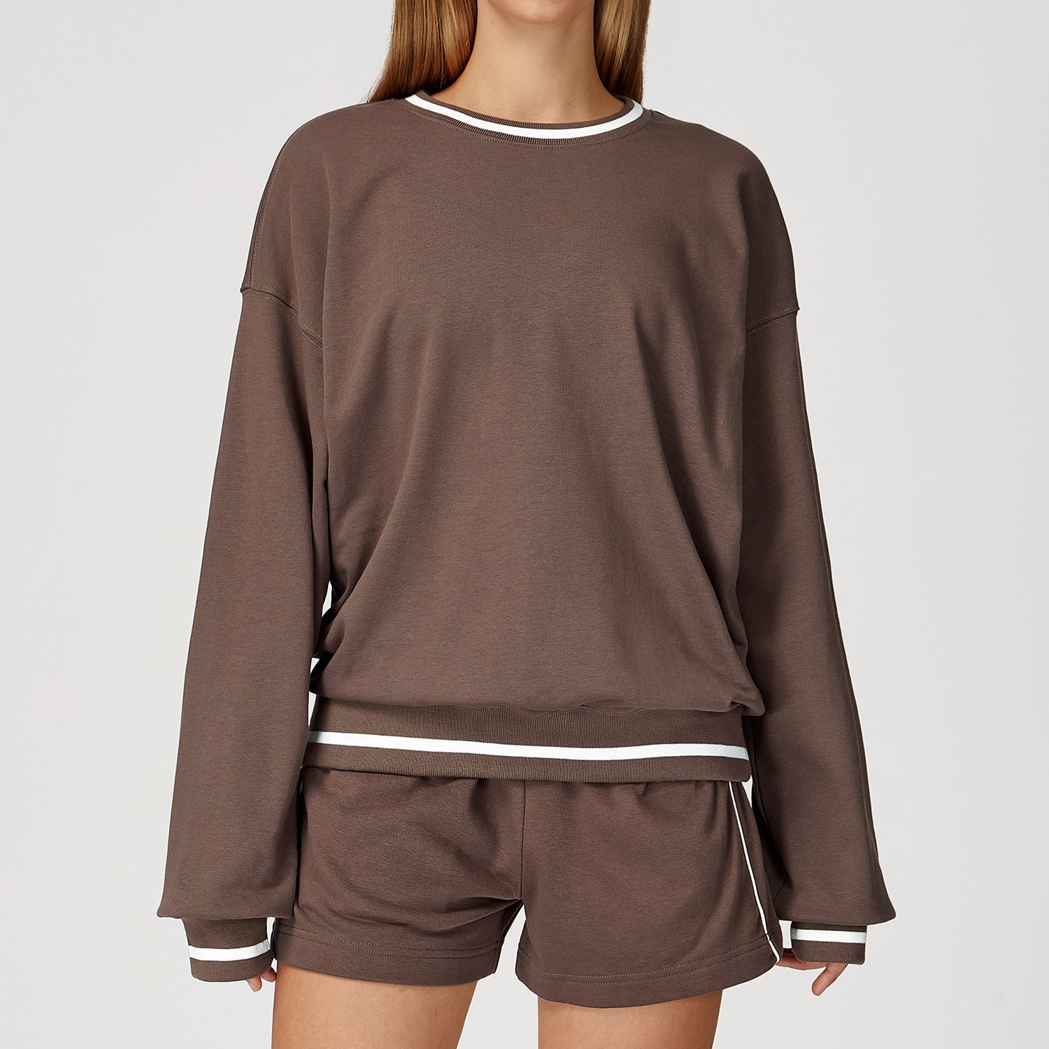 Comfortable and versatile casual sweatshirt suit