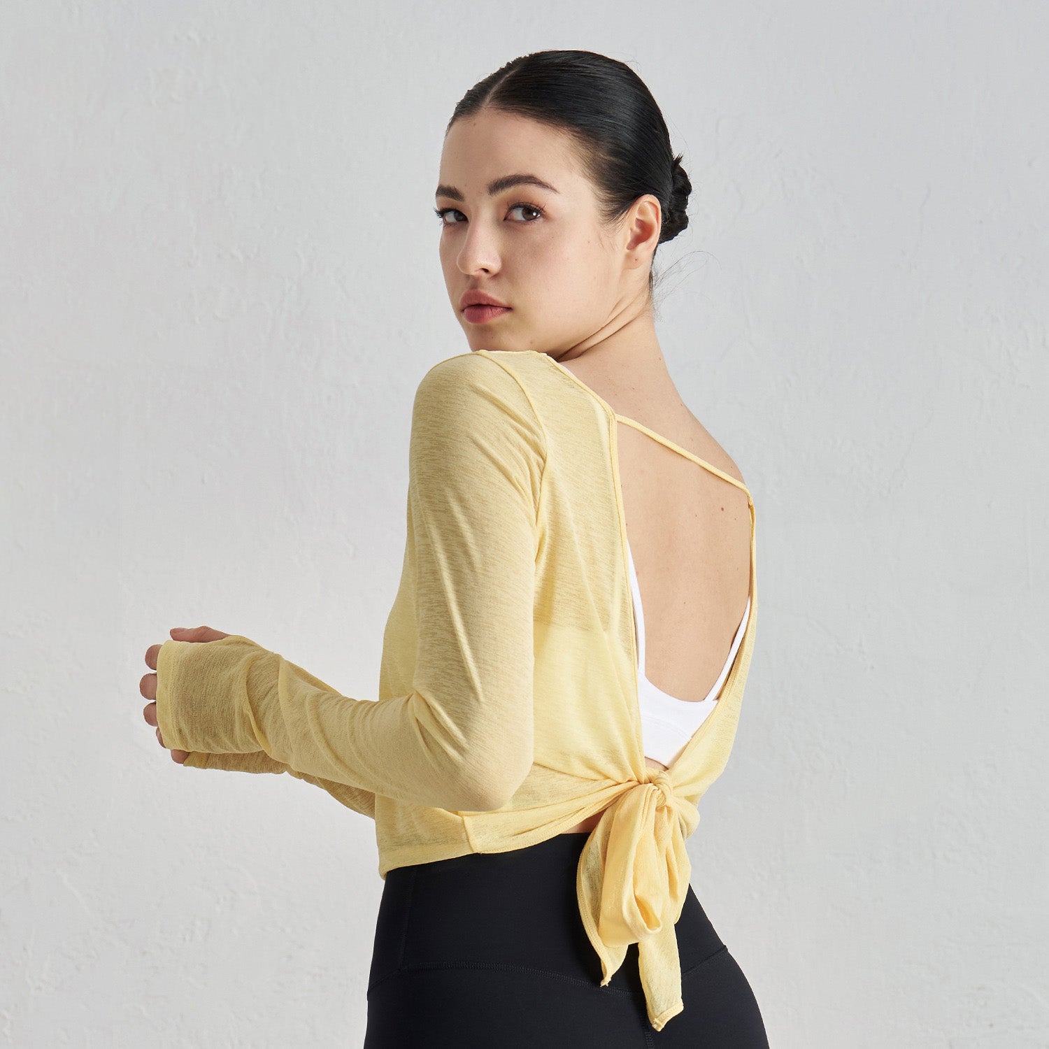 Women's Beautiful back strap sports long sleeve