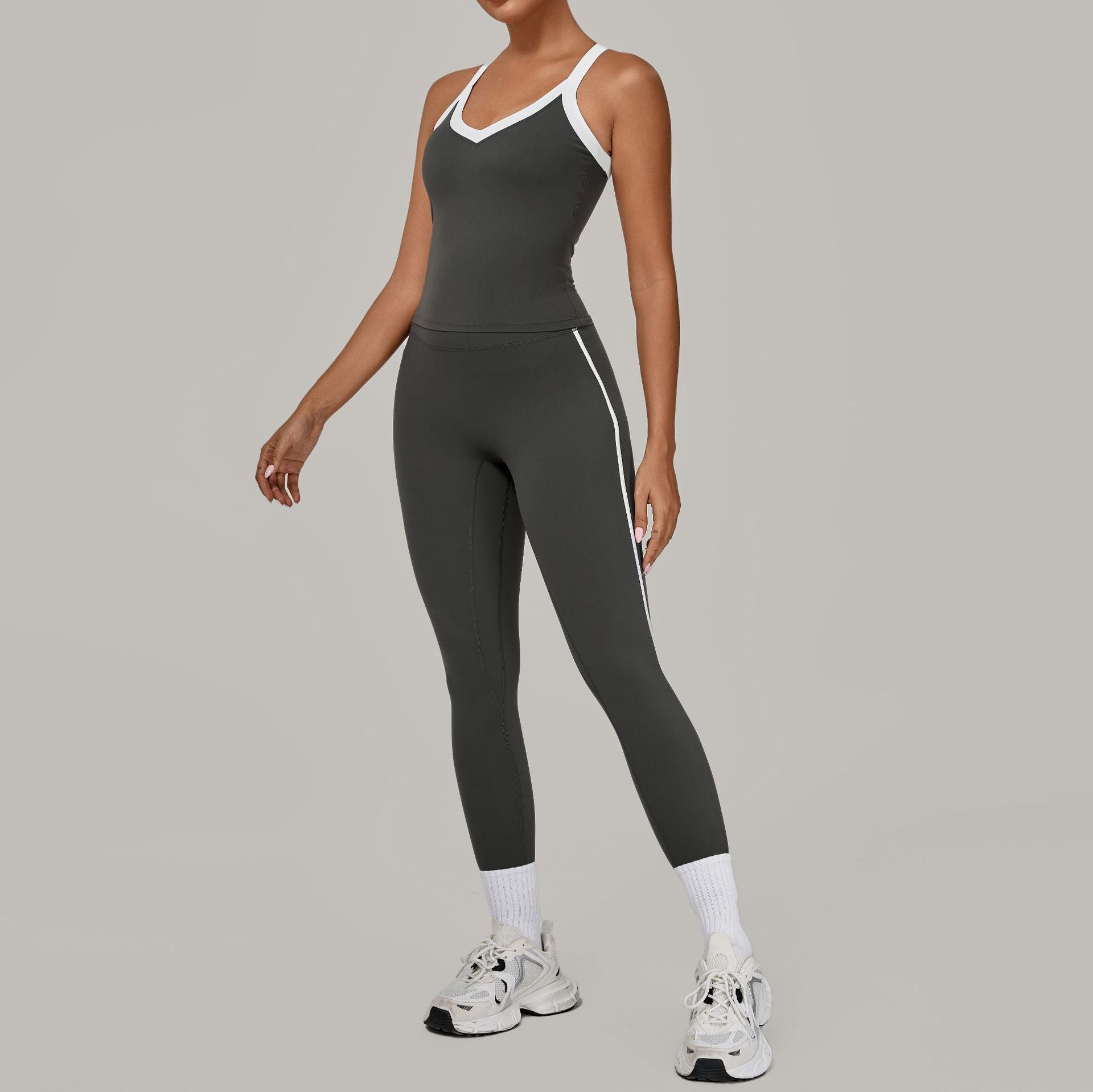 Women's contrasting color quick-drying sports suit