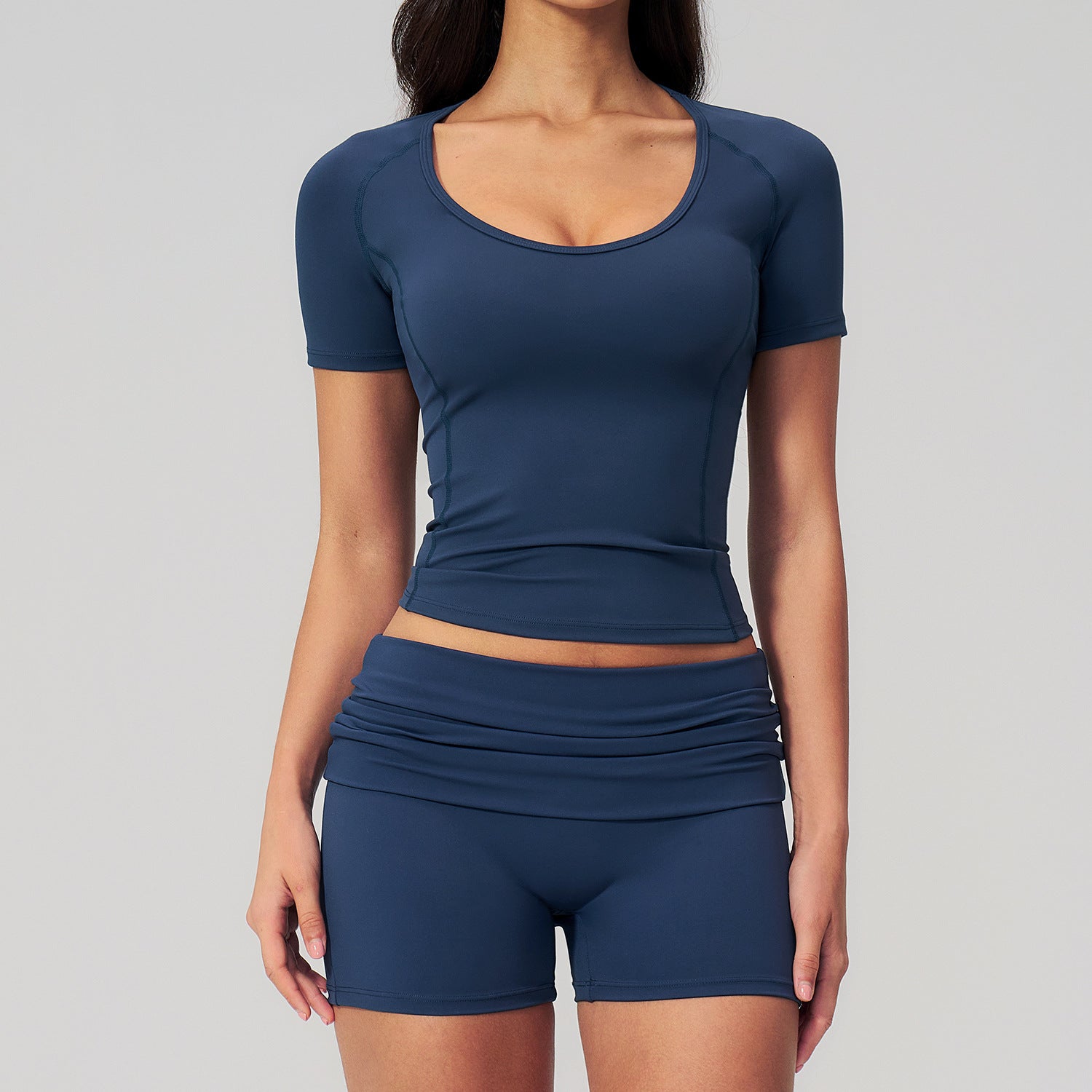 U-neck fitted short-sleeve yoga set with high-waisted quick-dry and stretchy shorts