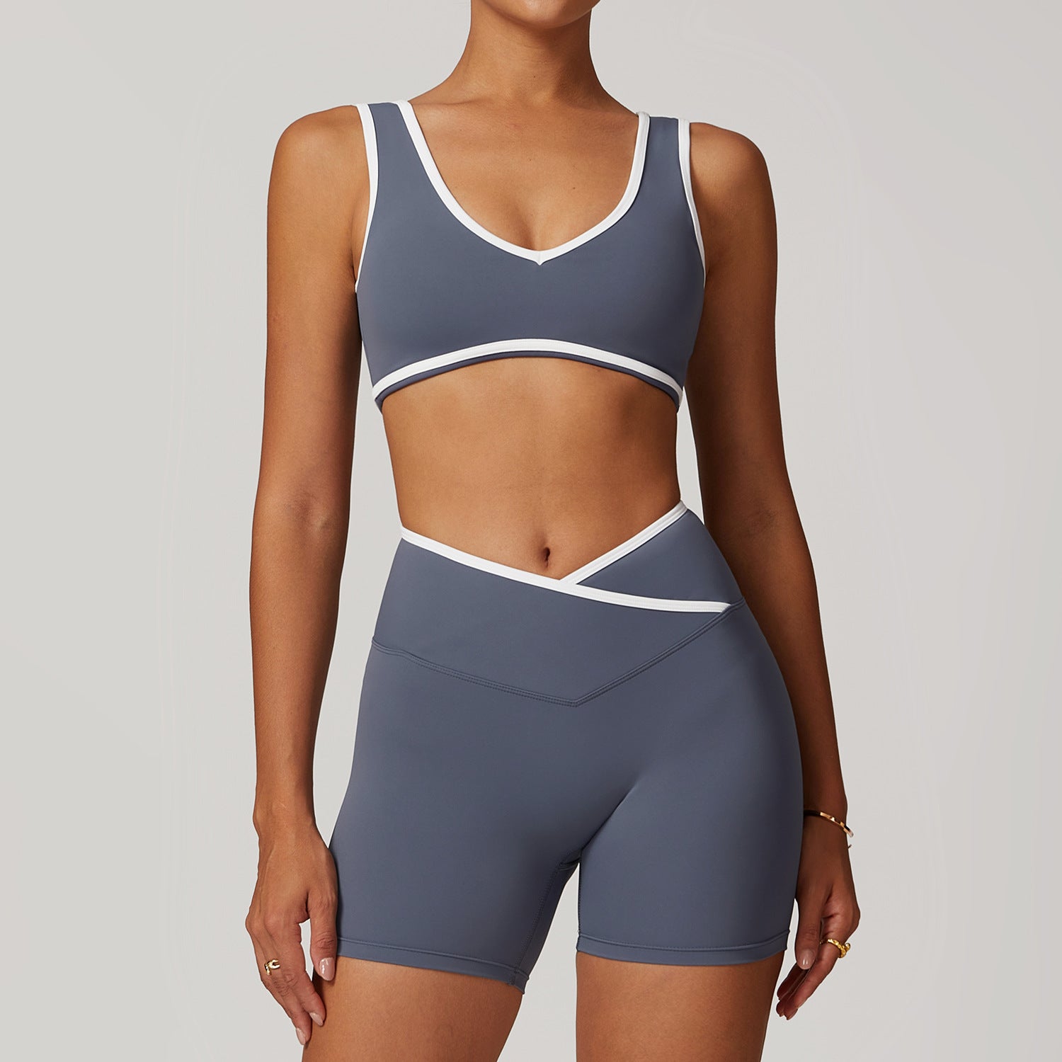 Women's wholesale quick-drying sports bras set