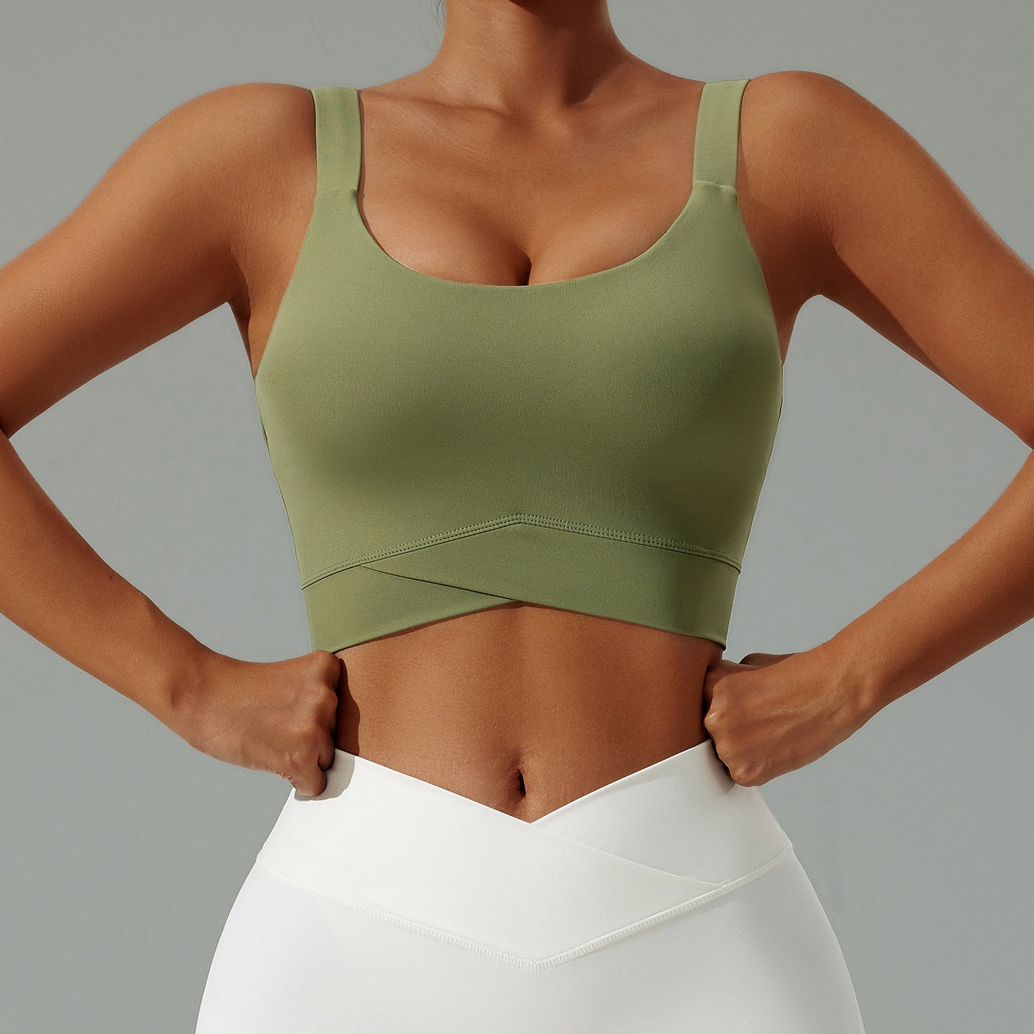 Gathered beautiful back shockproof sports bra