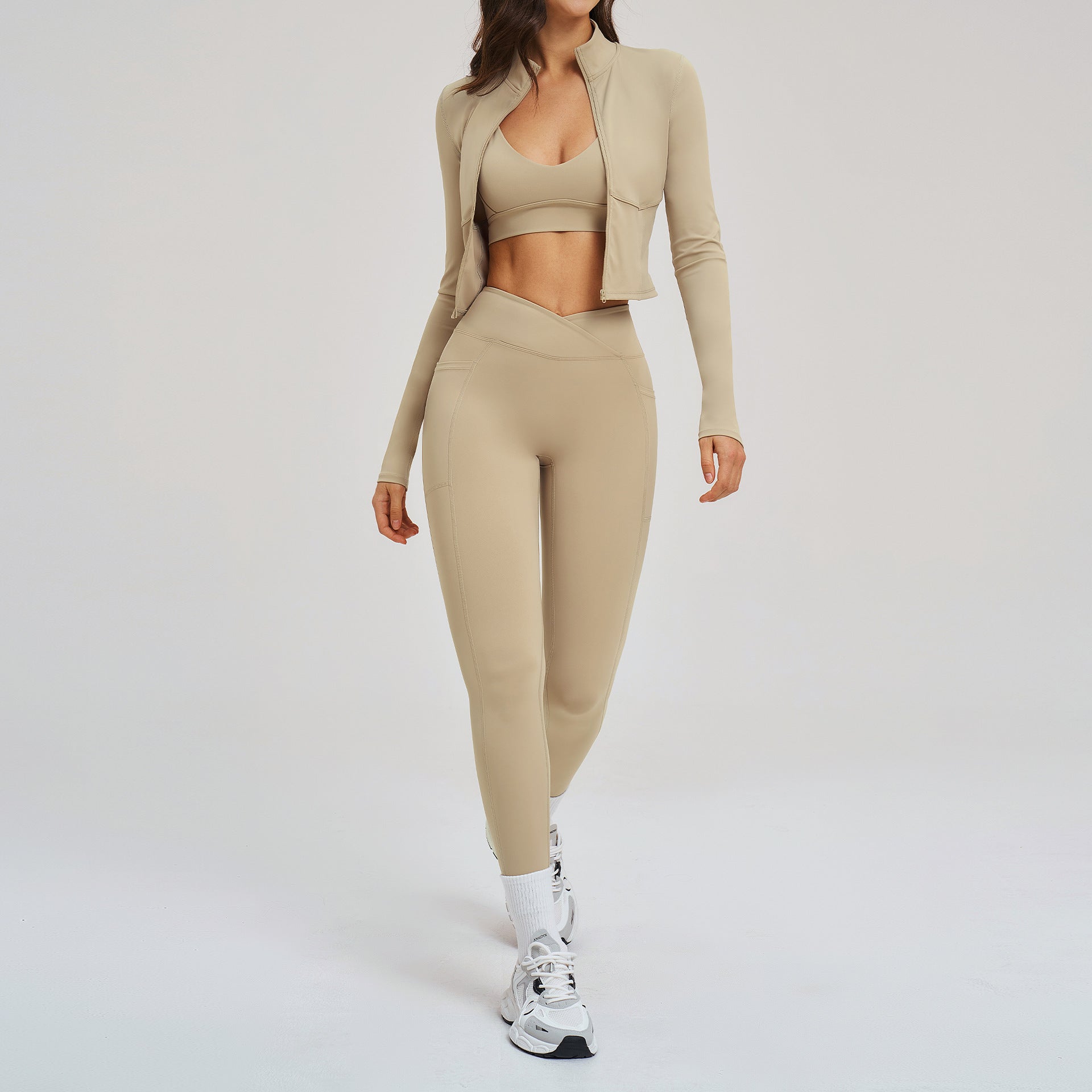 Quick-drying wholesale 3-pieces set fitness sports set