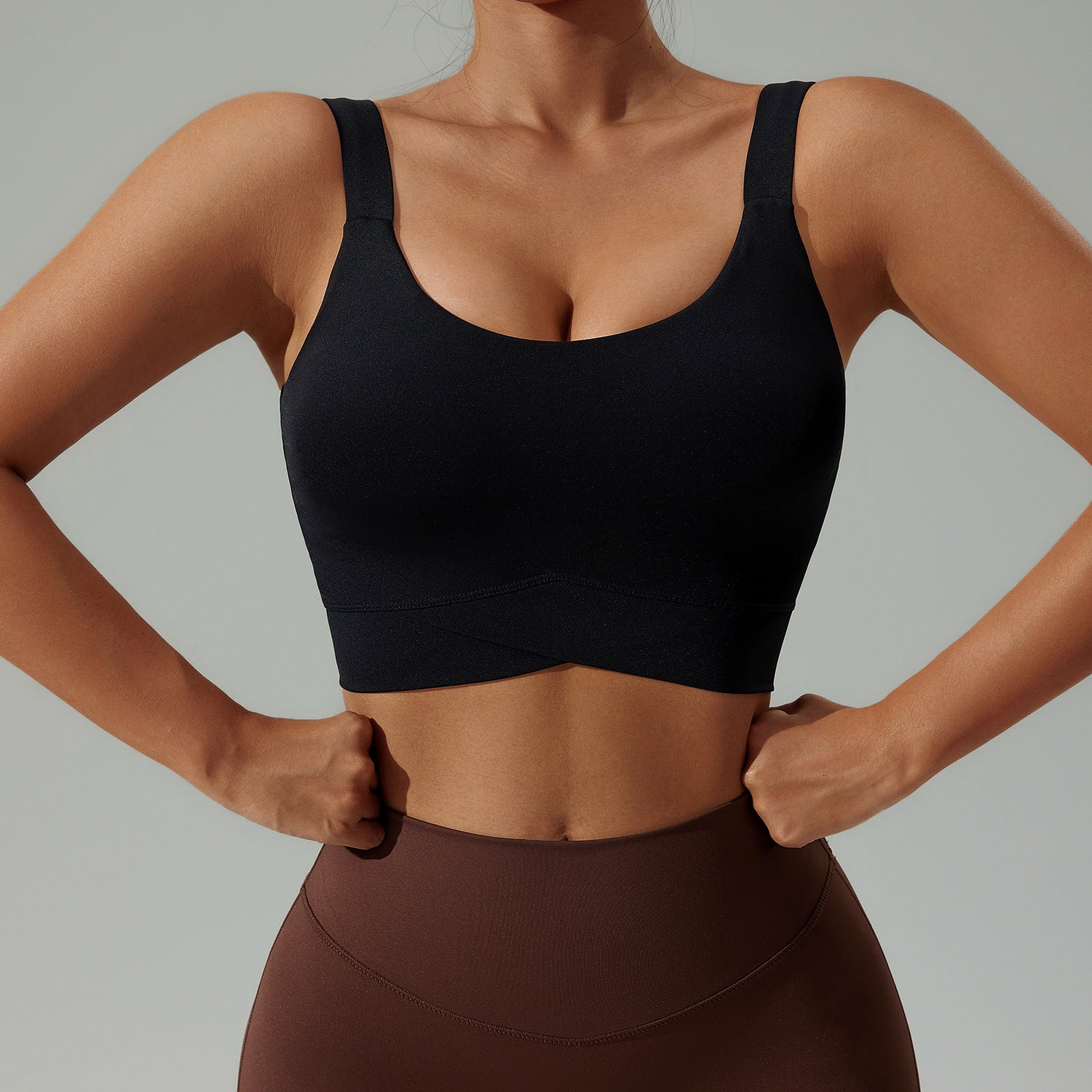 Gathered beautiful back shockproof sports bra