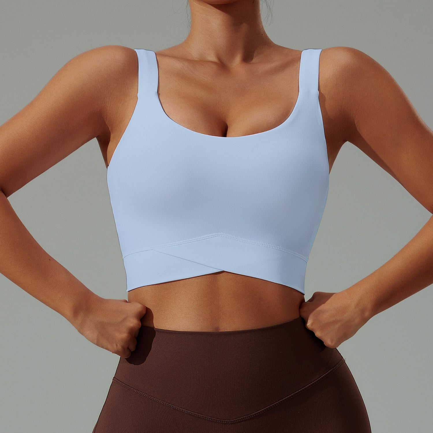 Gathered beautiful back shockproof sports bra