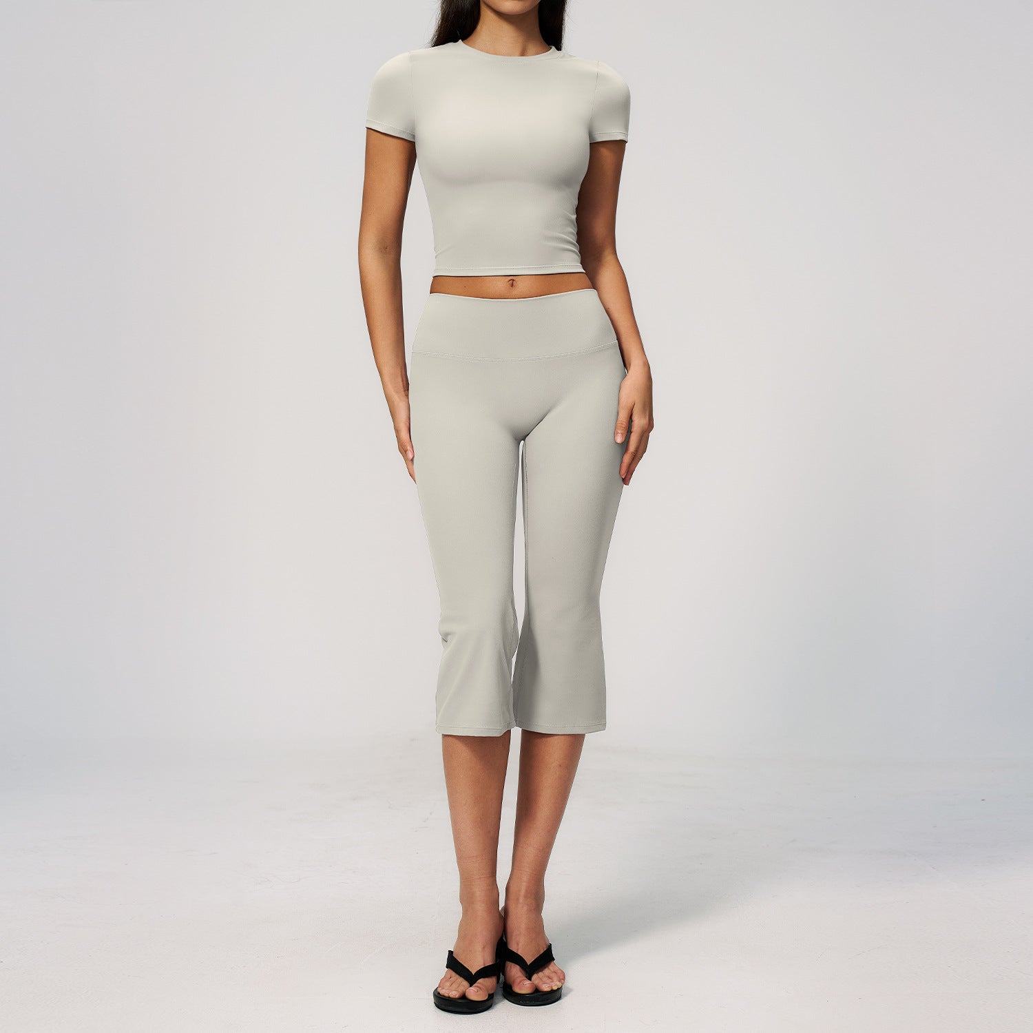 Women's short sleeve shirts with quick-drying middle-length leggings set