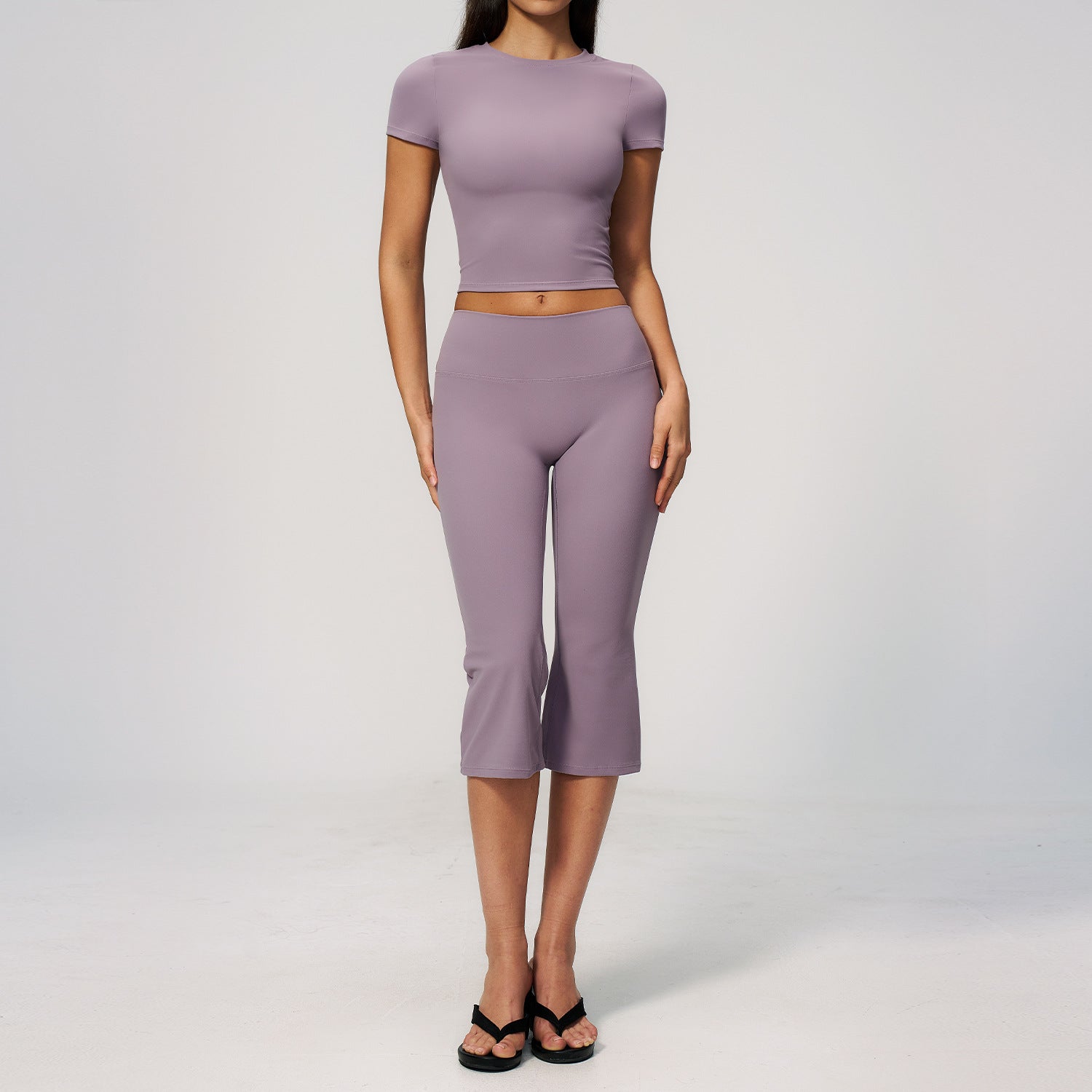 Women's short sleeve shirts with quick-drying middle-length leggings set
