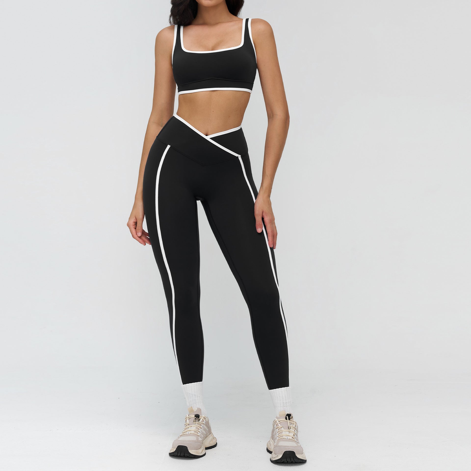 Women's quick-drying sports bras set