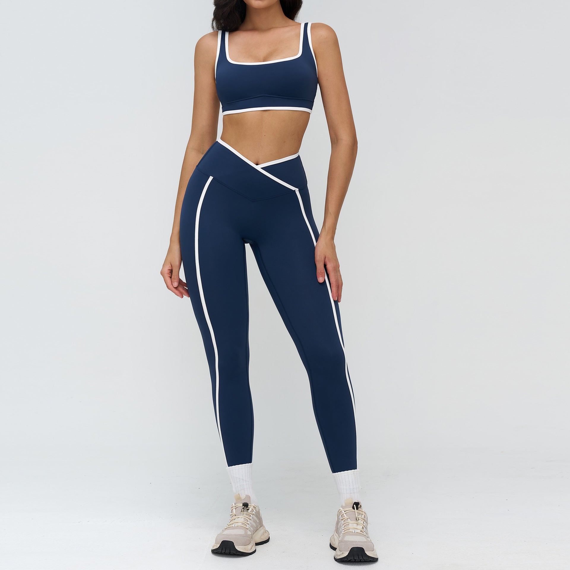 Women's quick-drying sports bras set