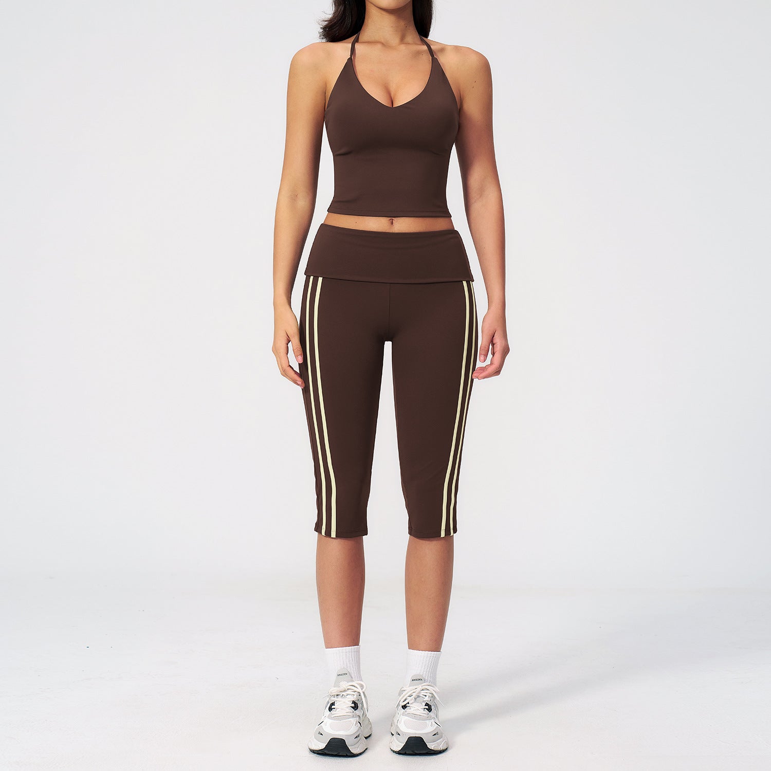 Women's wholesale sports bras with leggings fitness set