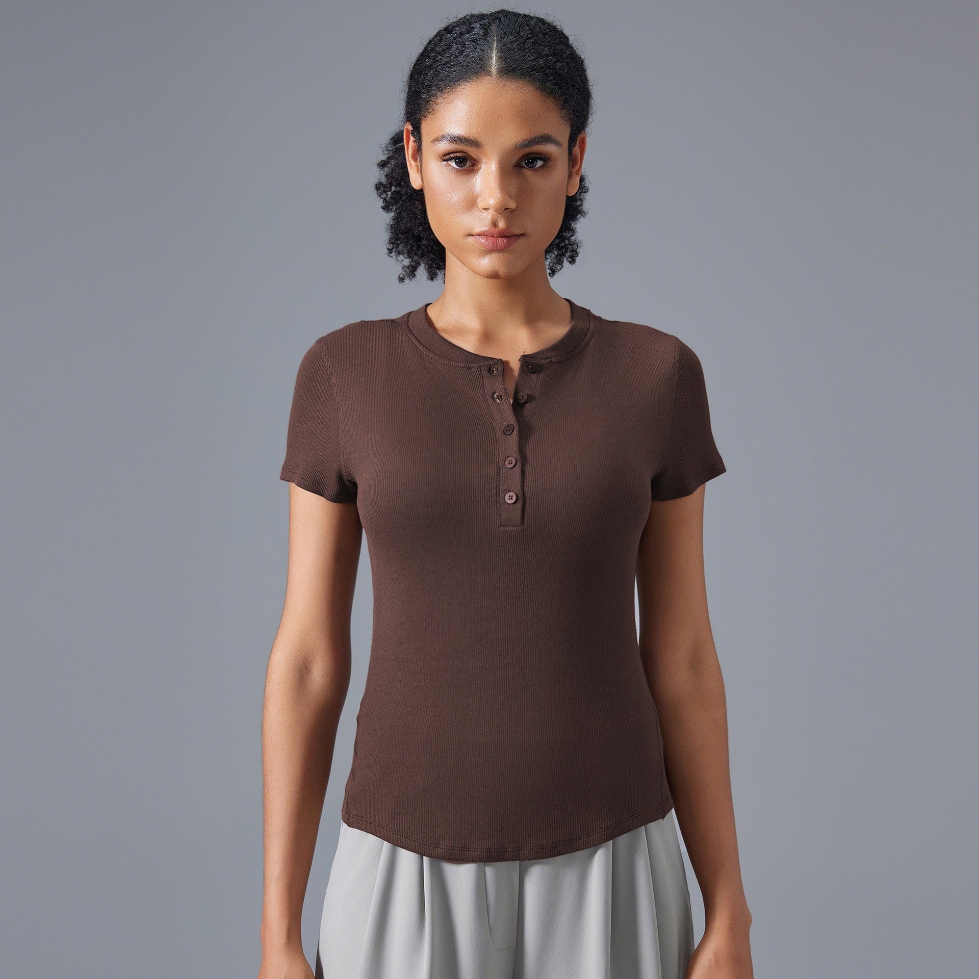 Elastic and comfortable skin-friendly T-shirt slim fit sports top