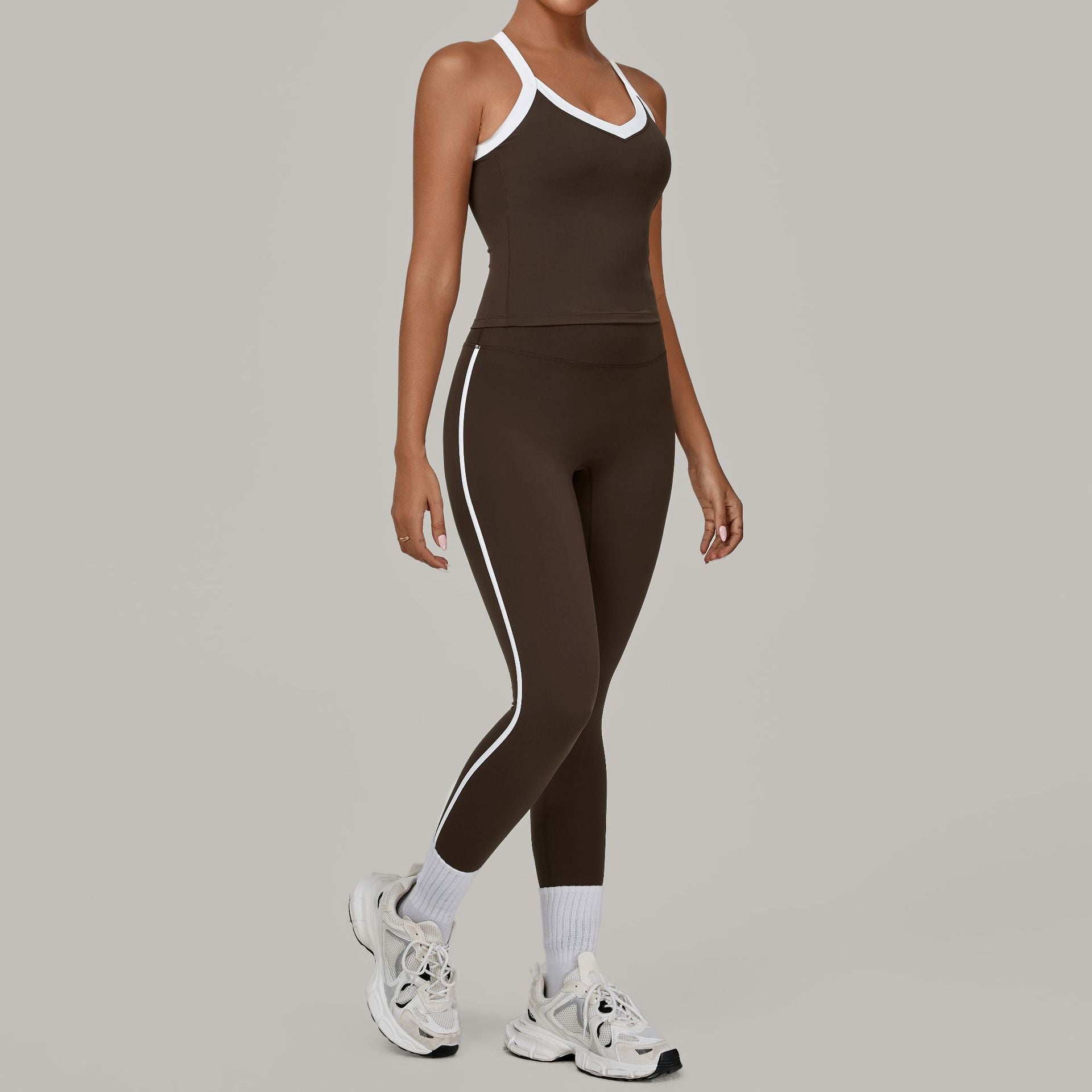 Women's contrasting color quick-drying sports suit