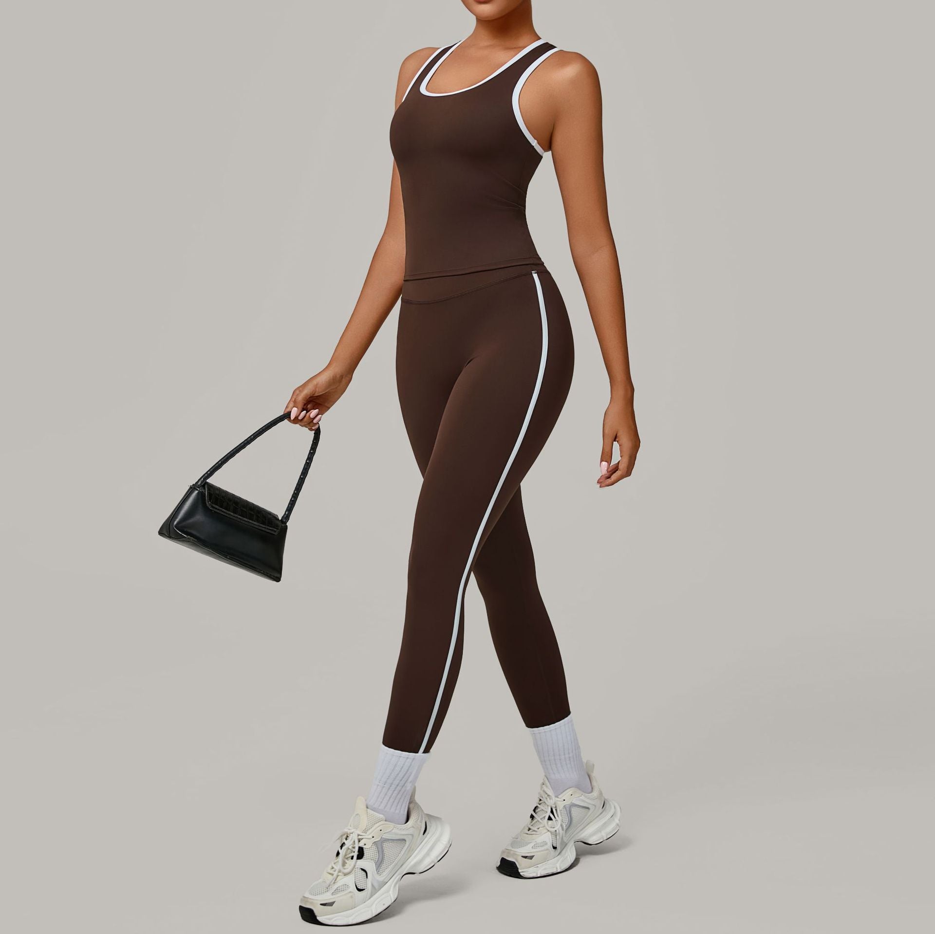 Contrast color stitching tight nude yoga suit