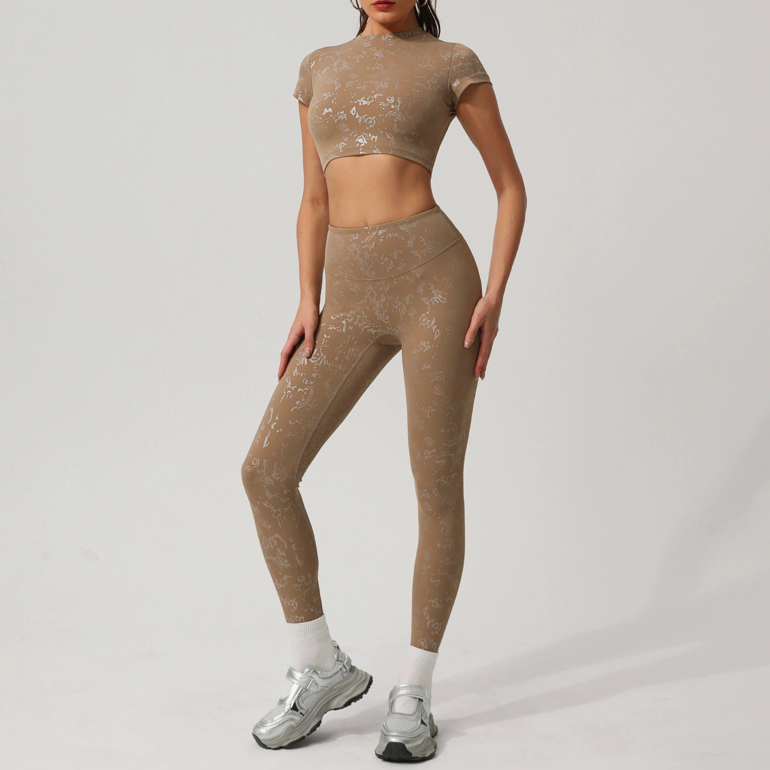 Women's Silver-stamped Short Sleeve t-shirt with leggings Set