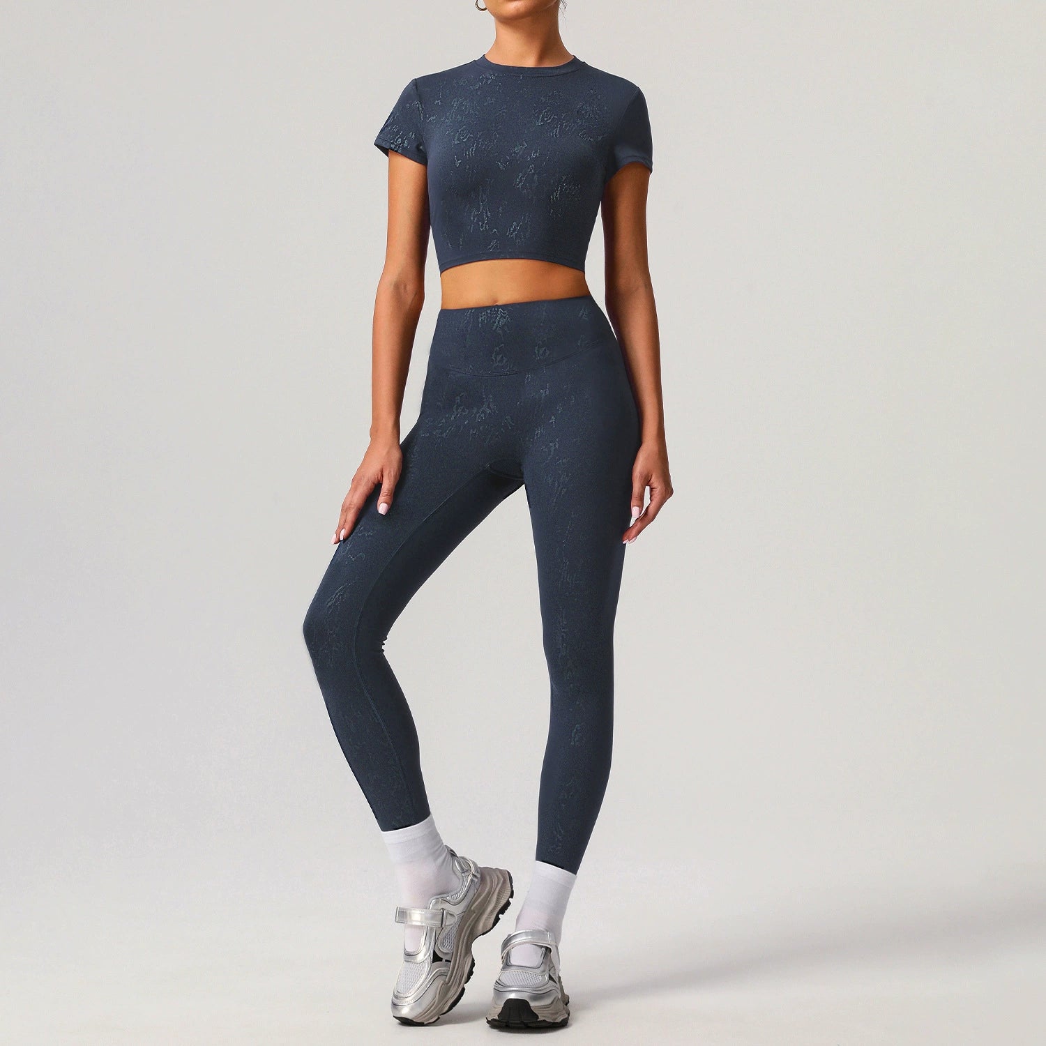 Women's Silver-stamped Short Sleeve t-shirt with leggings Set