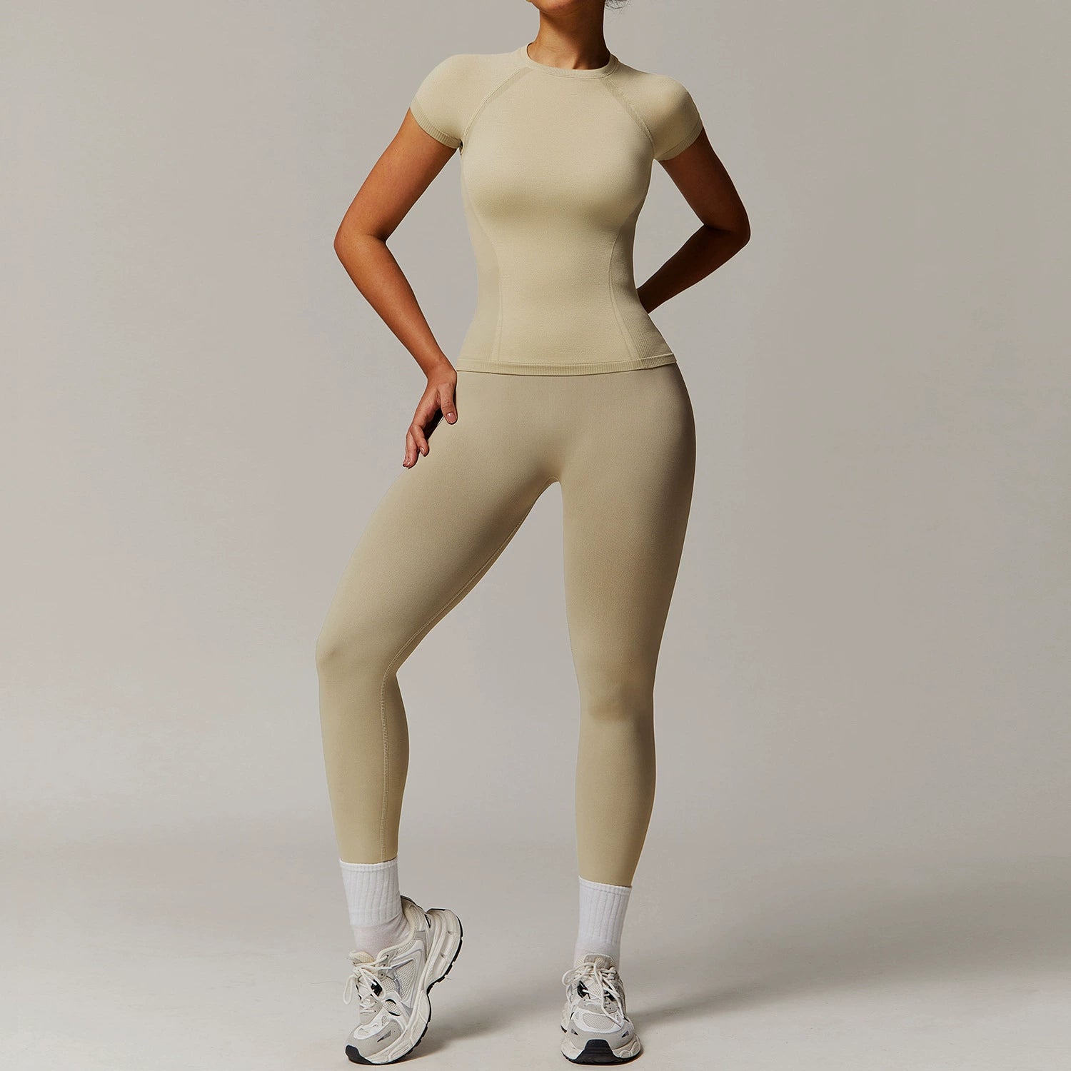 Women's Casual Quick-drying Short Sleeve T-shirt with leggings Set