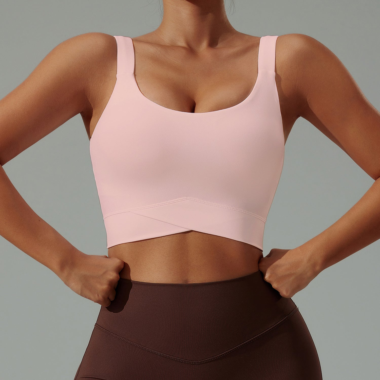 Gathered beautiful back shockproof sports bra