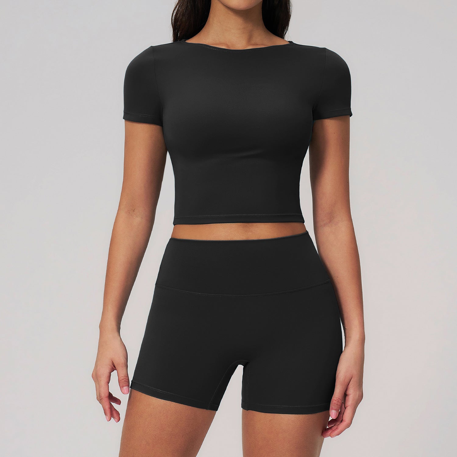 Quick-Drying Short-Sleeve Sports Top & Butt-Lifting Ruched Fitness Shorts