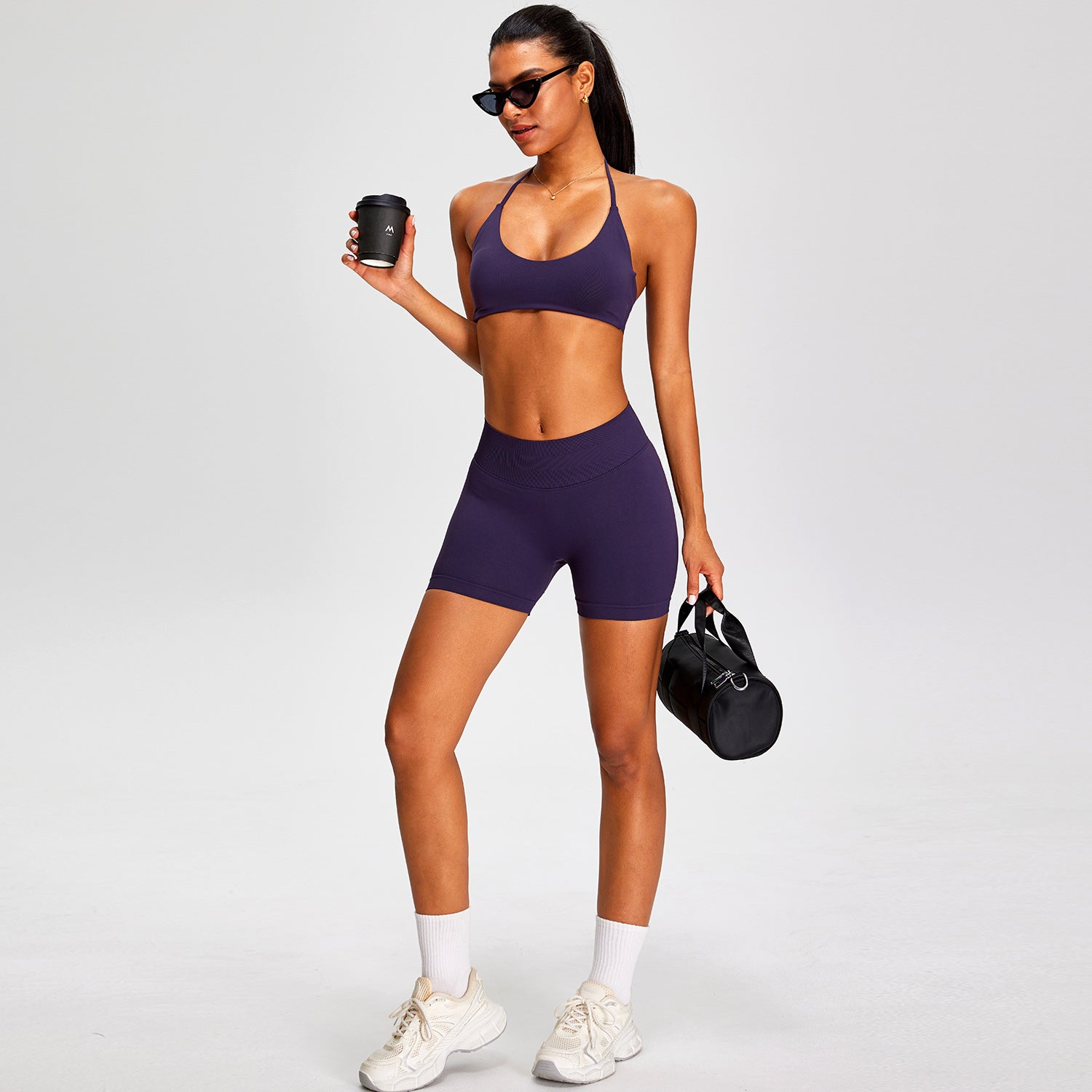 Seamless Quick-Drying Fitness Sports  Thin-Strap Halter Bras Outfit with shorts